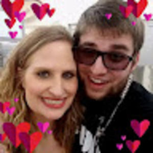 Meet your Posher, Lora